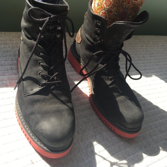 Brusque leather combat boot with pink rubber sole - Picture 6 of 6